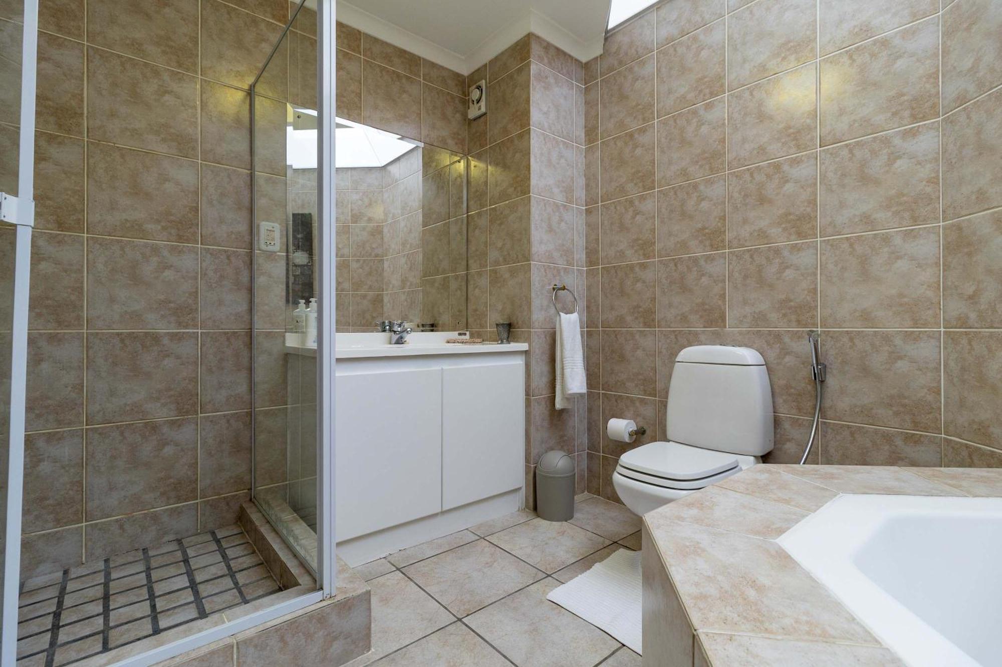 3 Bedroom Family Beach Club, Houtbay, Cape Town, South Africa Apartment Cape Town