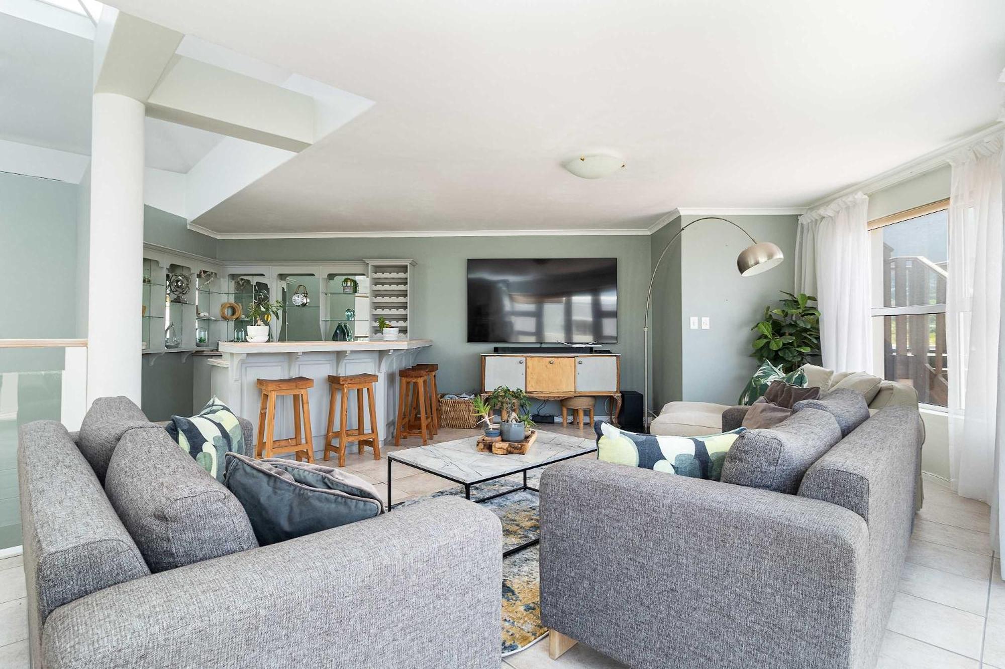 Apartment 3 Bedroom Family Beach Club, Houtbay, Cape Town, South Africa Cape Town