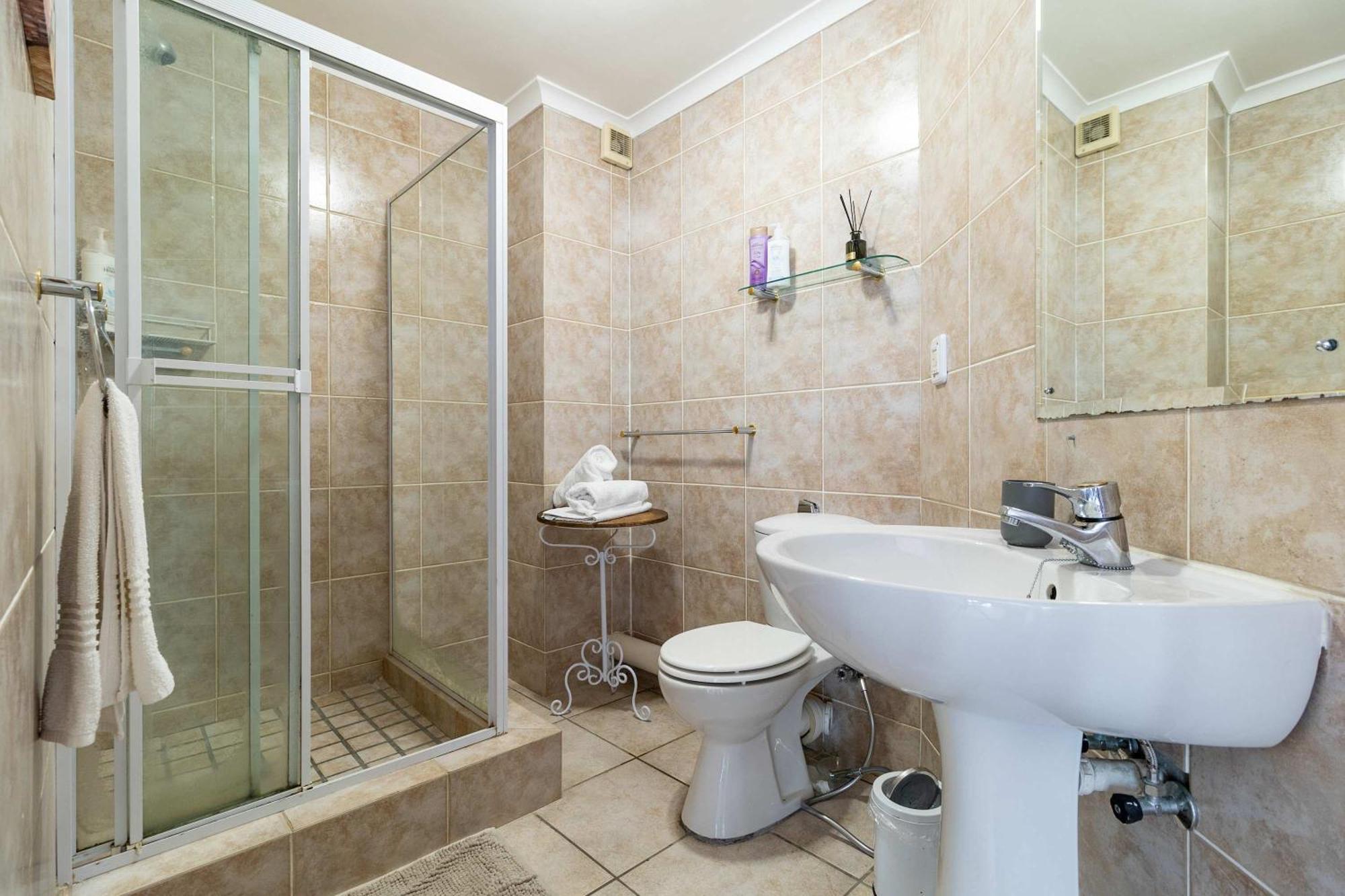 Apartment 3 Bedroom Family Beach Club, Houtbay, Cape Town, South Africa Cape Town